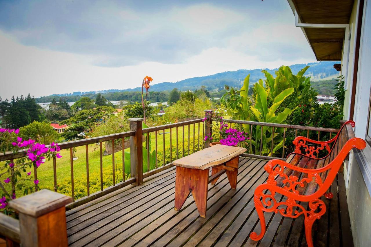 Poas Paradise Bed & Breakfast Poasito Exterior foto