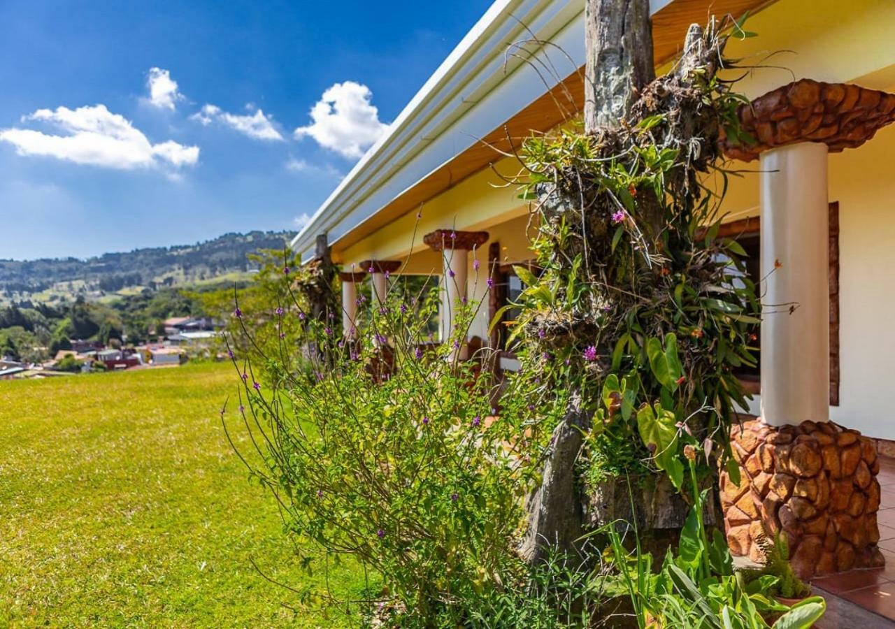 Poas Paradise Bed & Breakfast Poasito Exterior foto